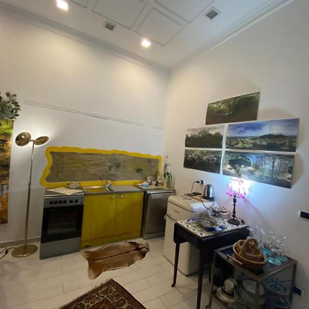 Casa Tiare, The Heart Of Piazza Plebiscito Apartment Наполи Екстериор снимка