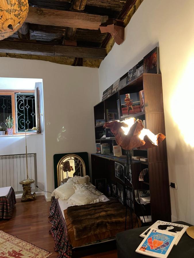 Casa Tiare, The Heart Of Piazza Plebiscito Apartment Наполи Екстериор снимка