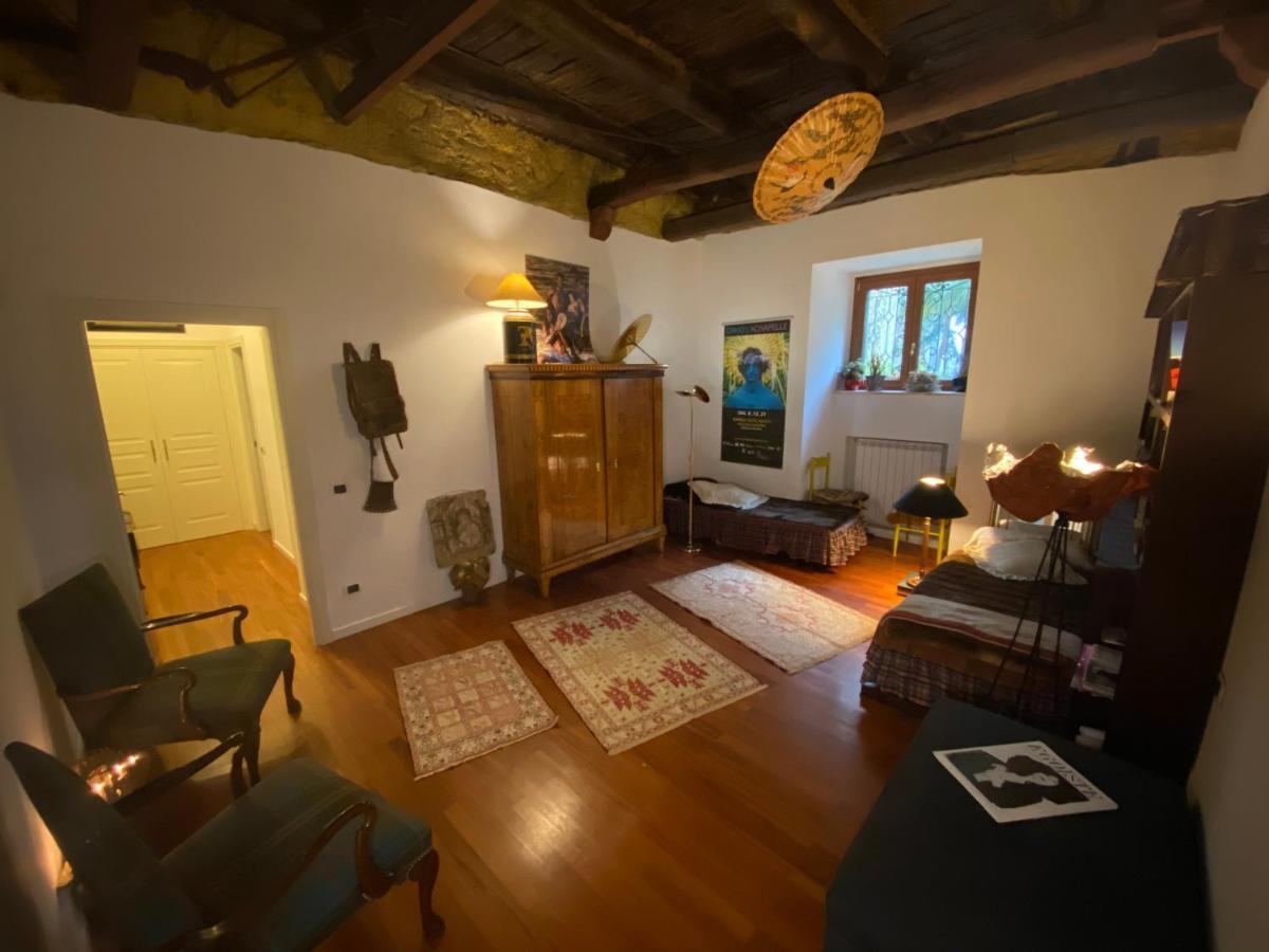 Casa Tiare, The Heart Of Piazza Plebiscito Apartment Наполи Екстериор снимка